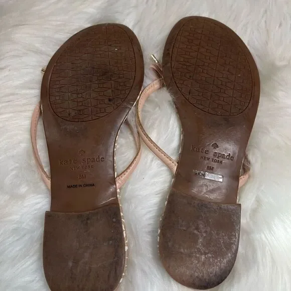 Kate Spade New York leather light pink thong Sandals with gold tone accents SZ8M - Picture 9 of 9